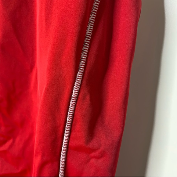 Girl’s Land’s End One-Piece Swimsuit - Picture 4 of 11